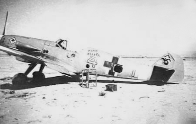 Damaged_Me_109_JG53_in_North_Africa_c1942.jpg