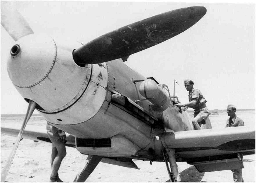 messerschmitt-bf-109-f4-fighter-marseilles-north-africa-01.png
