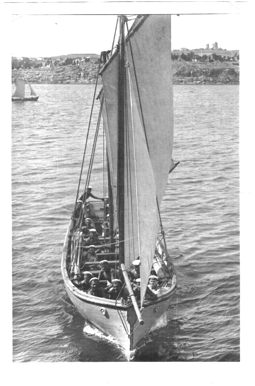 Барказ под парусами_1928-1930_1.jpg