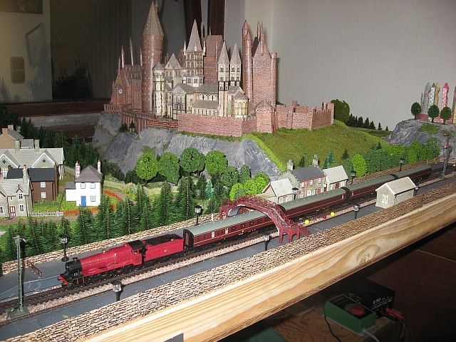 hogwarts_express_002[1].jpg