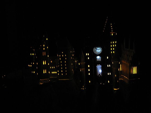 hogwarts_hogsmeade_046[1].jpg