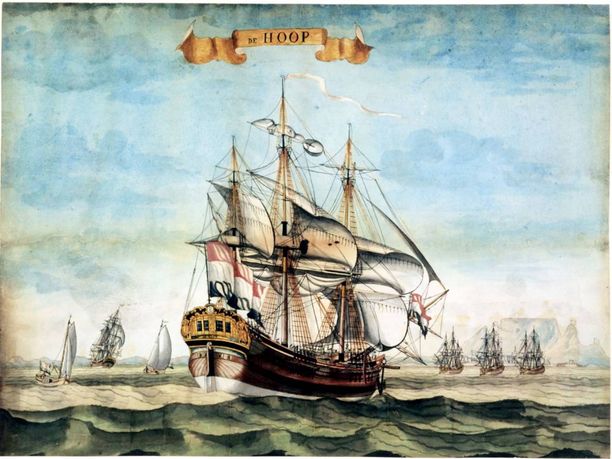 Het retourschip 'De Hoop' van de VOC op de rede van Kaapstad..jpg